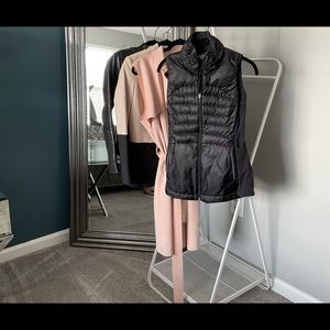 Lululemon puff vest, size 4